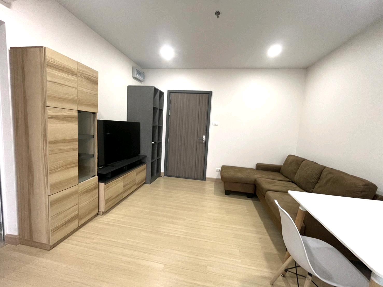 🔥For Rent Now🔥 Supalai Veranda Ramkhamhaeng, just steps from the BTS Skytrain, unobstructed city view, fully furnished, and equipped with all appliances. Ready to move in immediately.