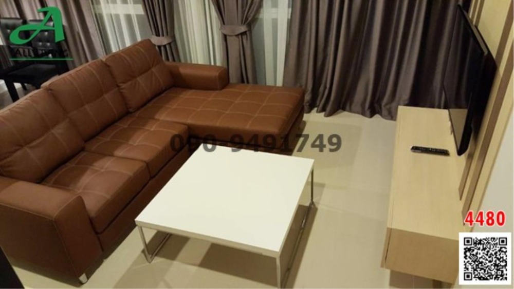 เช่า คอนโด The Sky Sukhumvit ชั้นบนสุด Penthouse แบบ Duplex 2 ชั้น ห้องหัวมุม