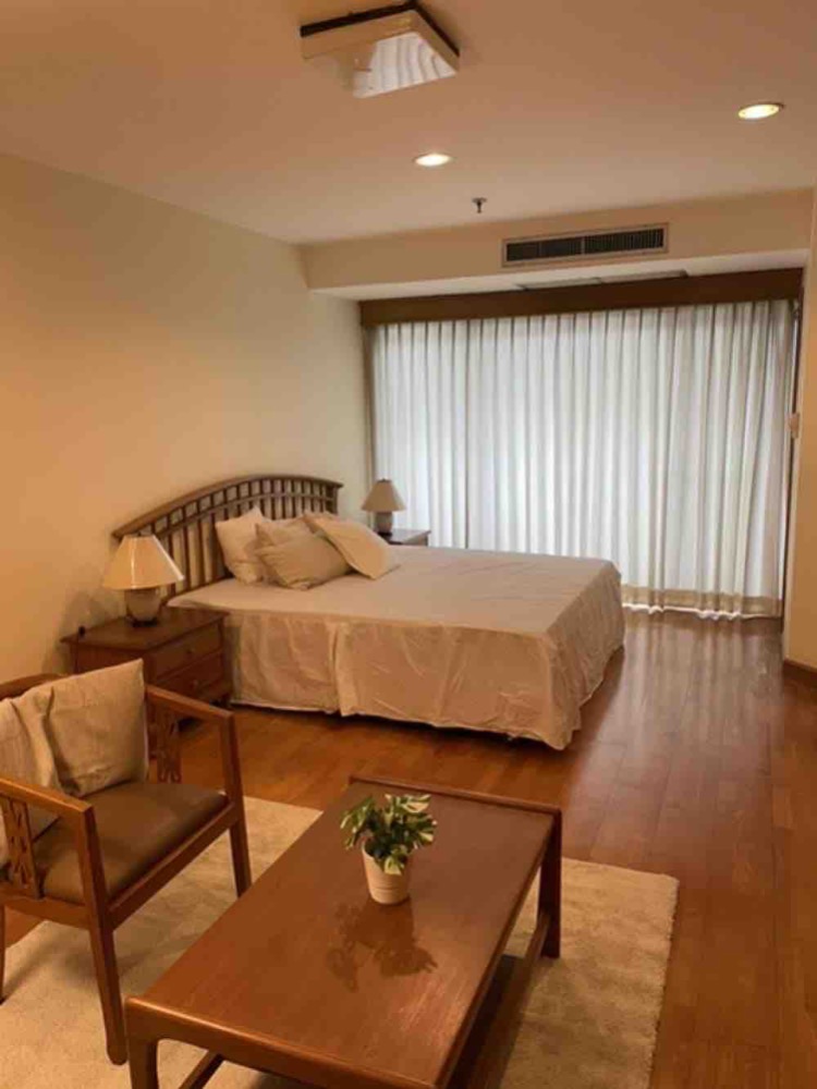 Family unit for rent with hugh space Fifty Five Thonglor condo 3 bedrooms – รูปที่ 2