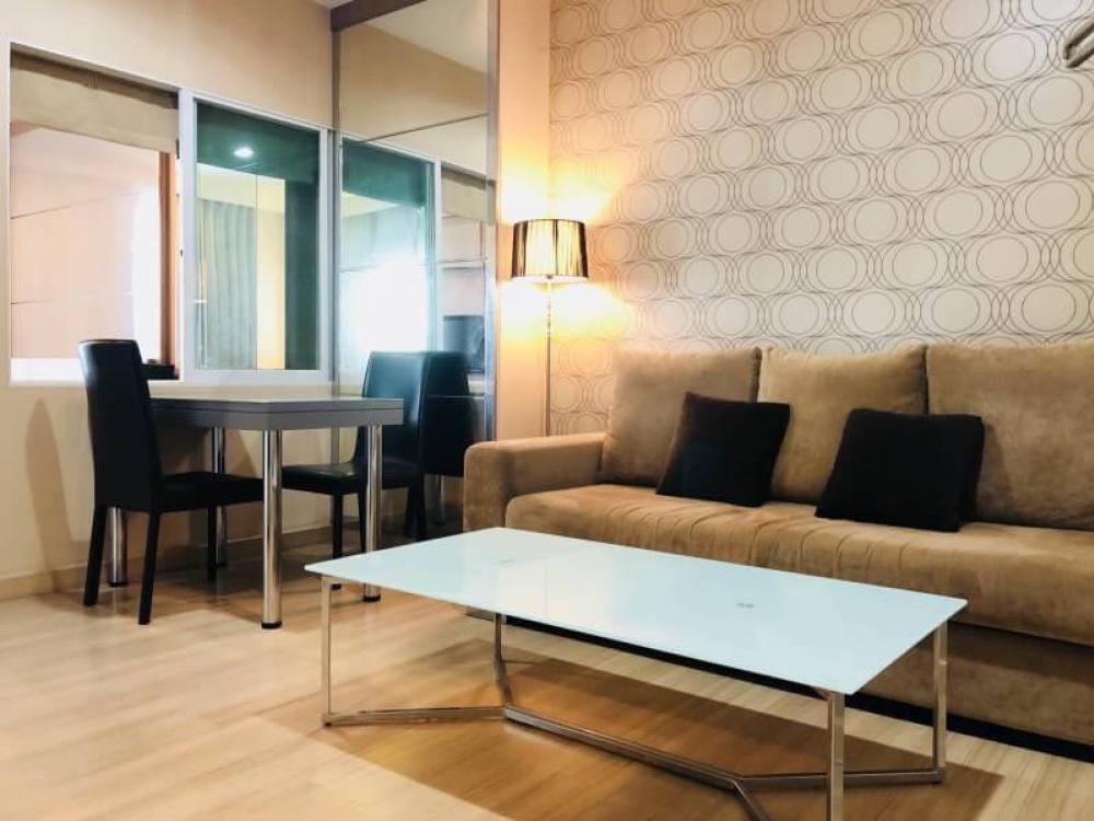 1 bedroom, 40.79 sq m., price 5.79 million, with tenants, immediate income!! Negotiable ❤️ Beautiful built-in decoration, complete furniture, Life Sathorn 10 1 bedroom, 40.79 sq m., price 5.79 million, with tenants, immediate income!! Negotiable ❤️ Beautiful built-in decoration, complete furniture, Life Sathorn 10