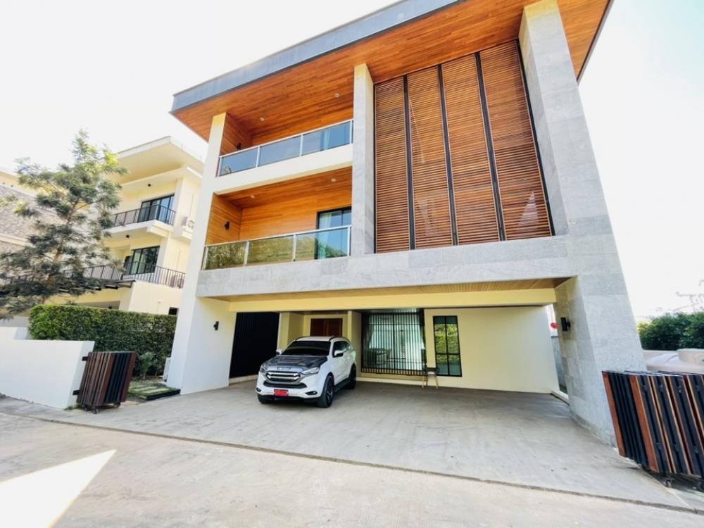Big house for Sales with a swimming pool, 1st hand, beautiful mountain view in every room, 3 beds, 5 baths, at Khao Yai, fully furnished, beautiful, good materials, ready to move in