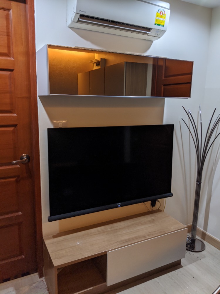 ขายพร้อมคนเช่า Emerald Residence Ratchada ทำเลดี เดินไป mrt ห้วยขวางได้ ห้องตำแหน่งดี วิวไม่บล็อก แต่งหรู – รูปที่ 3