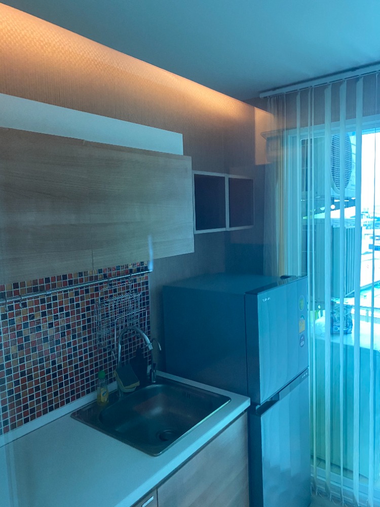 ขายพร้อมคนเช่า Emerald Residence Ratchada ทำเลดี เดินไป mrt ห้วยขวางได้ ห้องตำแหน่งดี วิวไม่บล็อก แต่งหรู – รูปที่ 4