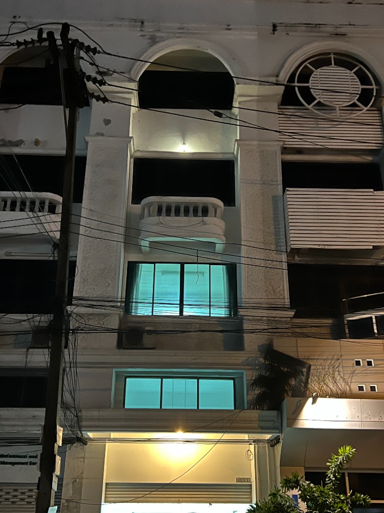 Building for rent near Laem Chabang Industral Estate, Cholburi