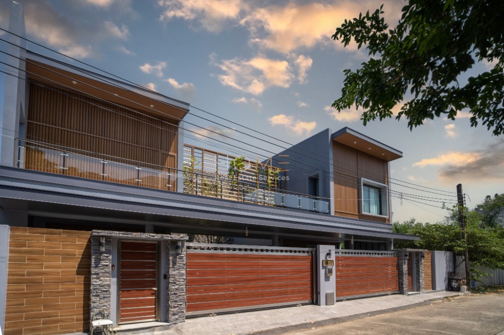The Master Private Srinakarin / 7 Bedrooms (Sale), The Master Private Srinakarin / 7 Bedrooms (SALE) PALM623