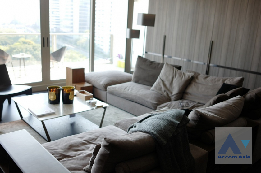 🔼🔽 AccomA 2 Beds Condominium for Rent in Ploenchit, BTS Ratchadamri at 185 Rajadamri – รูปที่ 2