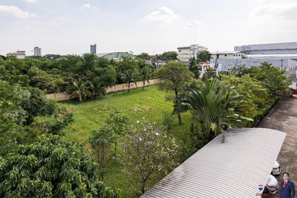 🆕️ New arrival! 👀 Land for sale, Rama II 44, Soi Bunput, size 1-2-42 rai, suitable for building a warehouse. Beautiful and shady plot Rectangular shape, already filled 💯 (fenced around the edge) 🆕️ New arrival! 👀 Land for sale, Rama II 44, Soi Bunput, size 1-2-42 rai, suitable for building a warehouse. Beautiful and shady plot Rectangular shape, already filled 💯 (fenced around the edge)