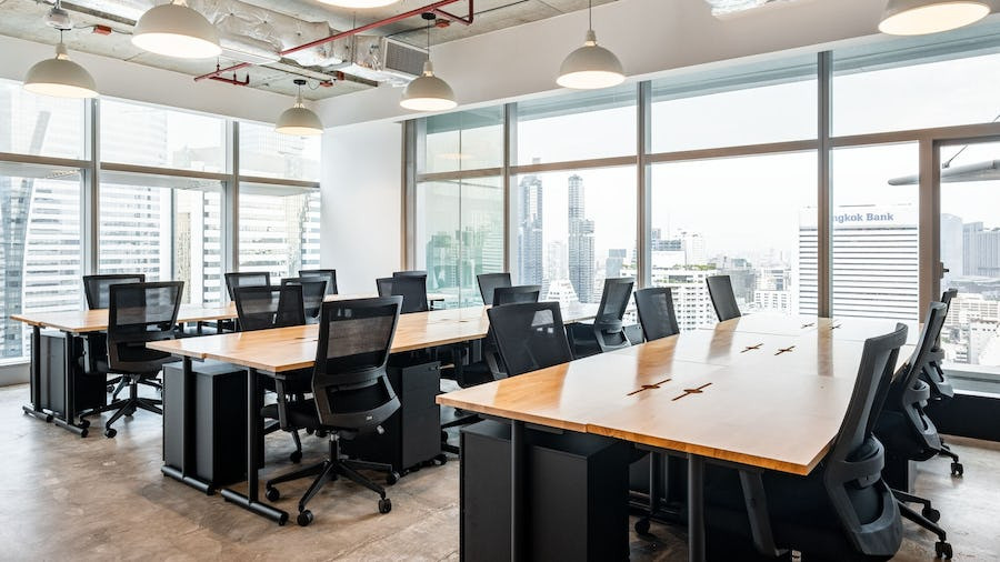 Office Sathorn, Silom, Bang Rak, Harinthon Building, MRT Lumpini Station, Silom, Bang Rak District, rental area starting from 80 sq m. Up, Tel. 02-512-5909, 084-543-4833. www.irentoffice.com Welcome to sell - rent office contracts Office Sathorn, Silom, Bang Rak, Harinthon Building, MRT Lumpini Station, Silom, Bang Rak District, rental area starting from 80 sq m. Up, Tel. 02-512-5909, 084-543-4833. www.irentoffice.com Welcome to sell - rent office contracts