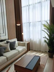 For rent Knightsbridge Prime Sathorn 2 bedrooms corner unit nice decoration
