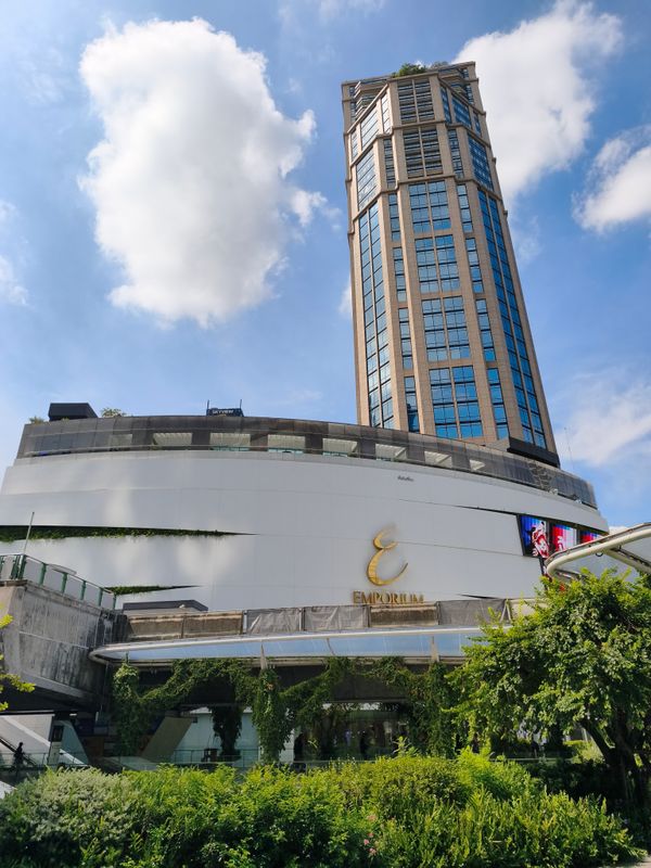 ให้เช่า ออฟฟิศ (Office For Rent) พื้นที่สำนักงาน อาคาร เอ็มโพเรี่ยม ทาวเวอร์ (Emporium Office Tower) ขนาด 80 - 2,000 ตร.ม. (ราคา 1,100 บาท/ตร.ม.) ใกล้รถไฟฟ้า BTSพร้อมพงษ์, BTSอโศก, ย่านออฟฟิศเกรดเอ, สุขุมวิท, พร้อมพงษ์, อโศก, ทองหล่อ, วัฒนา, คลองเตย