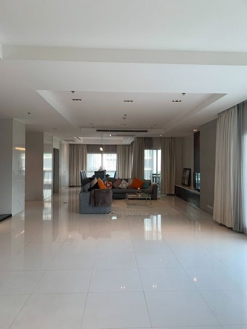 +++ Urgent rent +++ Royal Residence Park *** 3 bedrooms, size 230 sq m, fully furnished, ready to move in.