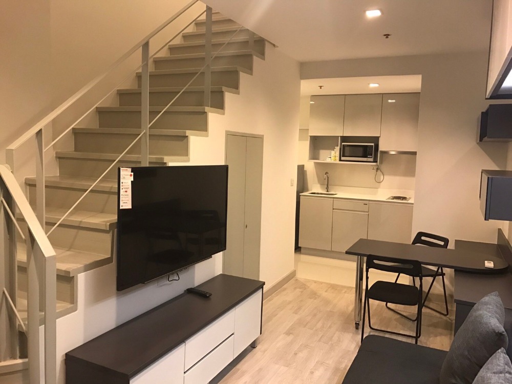 SALE DUPLEX 1bed **Ideo Mobi Rama9 @6.75 MB Fully Finished call 096-2615656 Selling Price : 6,750,000 Baht Near MRT : Rama 9 Station Unit Size : 44 sq.m. 1 bedroom(s) / 1 bathroom(s) Decoration : Fully furnished SALE DUPLEX 1bed **Ideo Mobi Rama9 @6.75 MB Fully Finished call 096-2615656 Selling Price : 6,750,000 Baht Near MRT : Rama 9 Station Unit Size : 44 sq.m. 1 bedroom(s) / 1 bathroom(s) Decoration : Fully furnished
