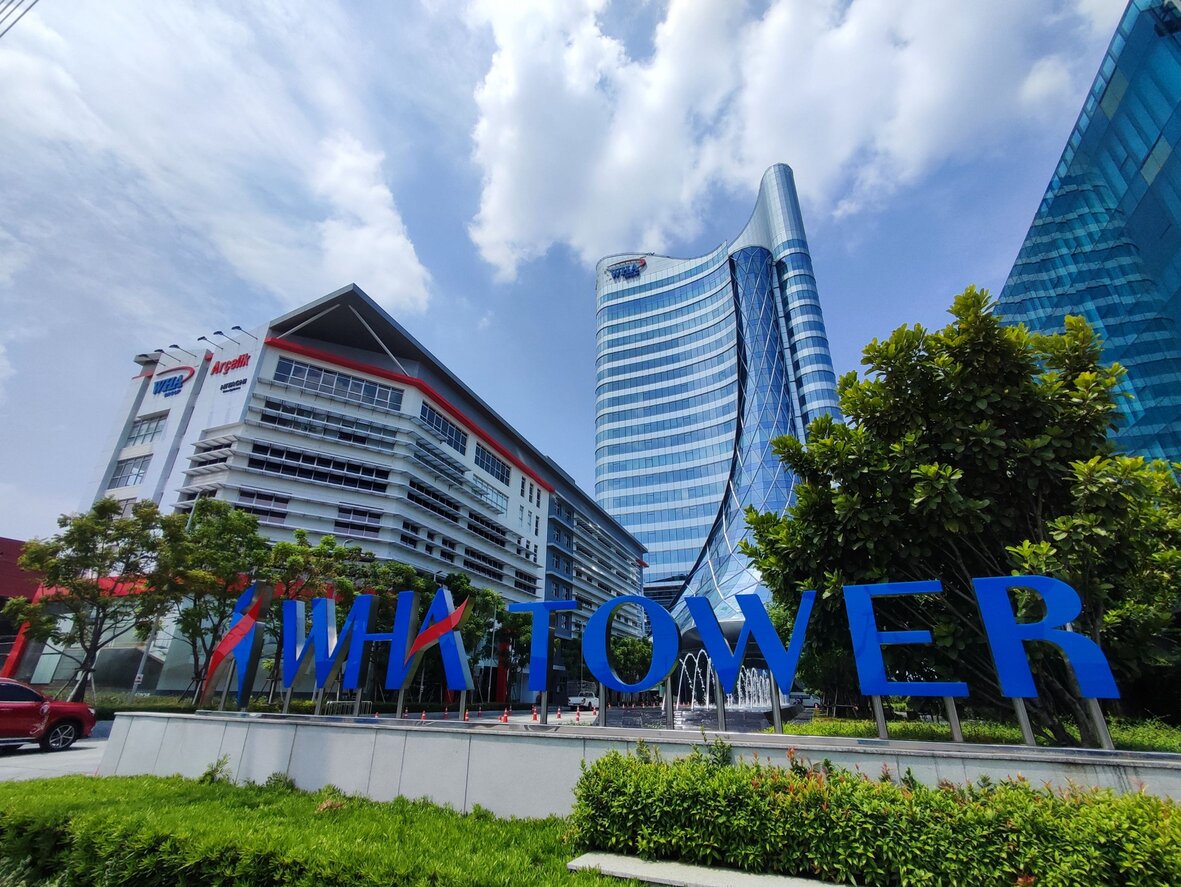 Bangkok Office For Rent Bangna Serviced Office WHA Tower Office Building Fully-Furnished 1 - 30 Workstations Start 10,000 THB/month closed to BTS Bangna, Samut Prakan, Bangna Trad Road, Bang Kaeo, Bang Phli, Samutprakan Province