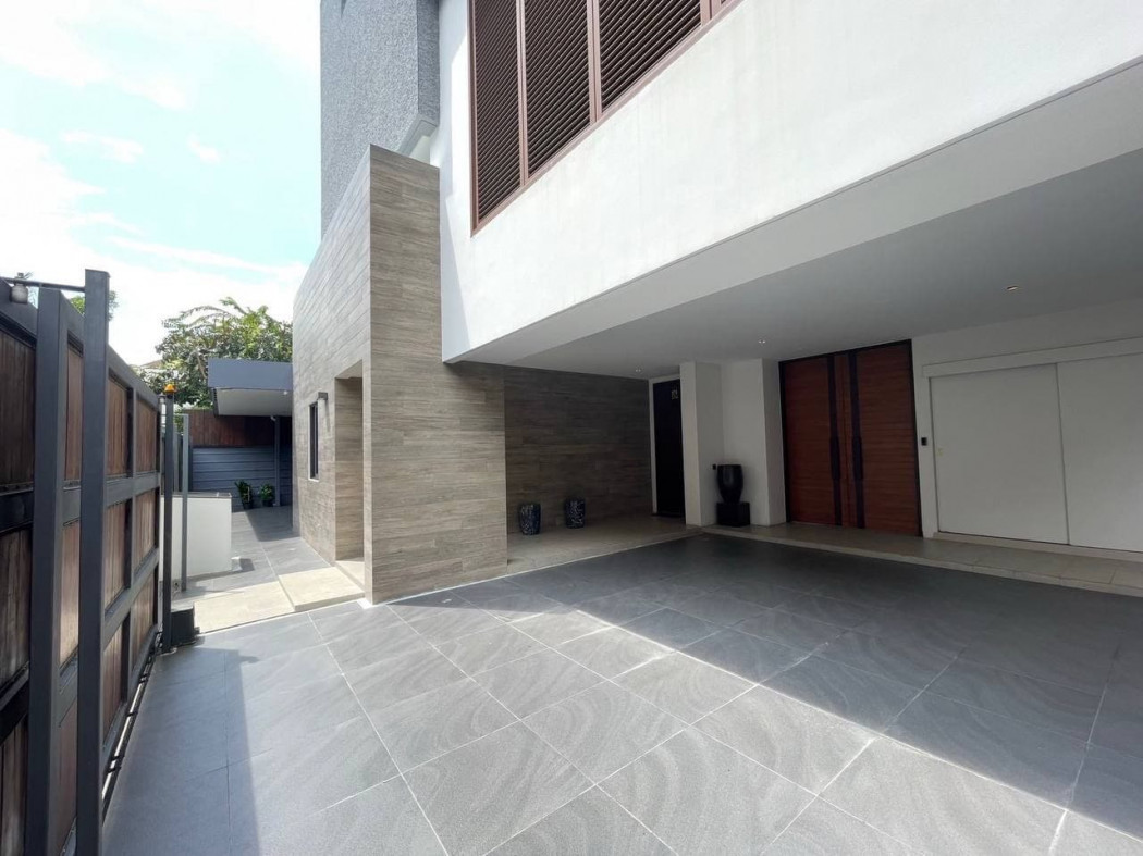 ขายสุดคุ้ม! บ้าน Parc Priva เทียมร่วมมิตร หลังมุม (Built-in ทั้งหลัง เฟอร์นิเจอร์ครบ) 117 ตร.ม. 4 นอน 5 น้ำ จอดรถได้ 6-8 คัน – รูปที่ 2