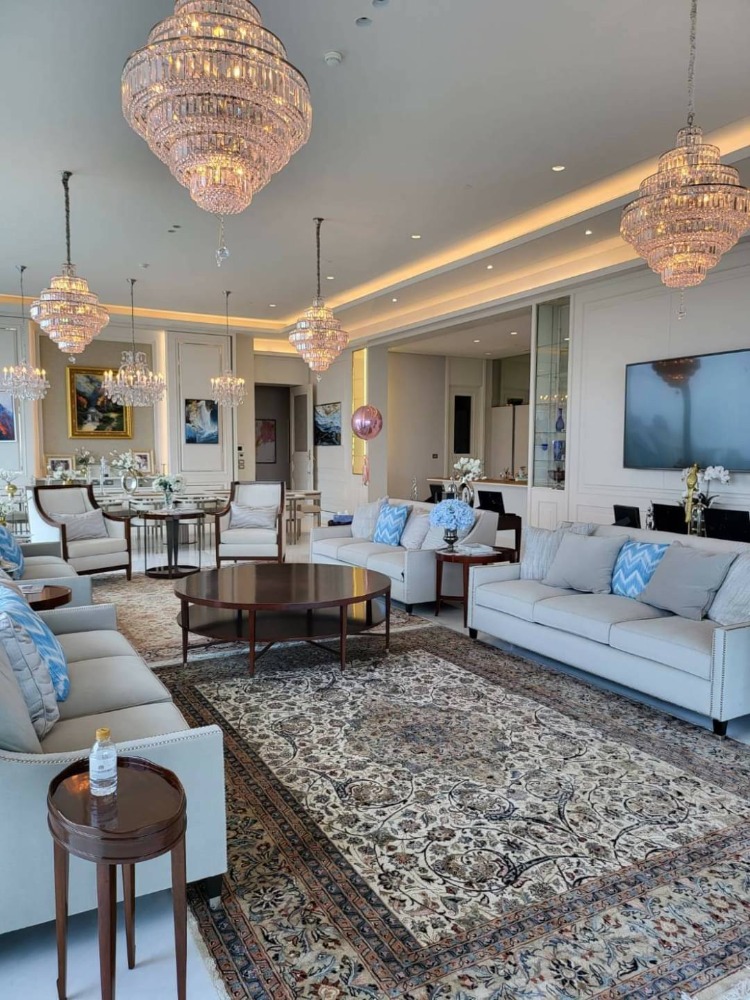 Luxury penthouse for rent