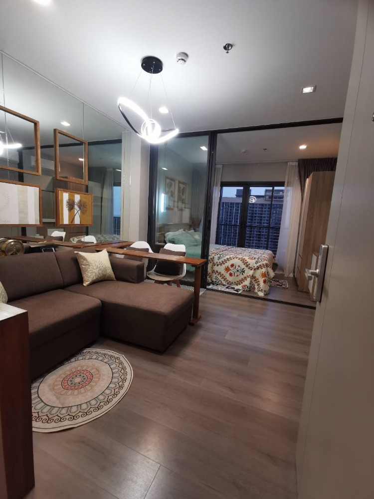 ให้เช่า The Politan Aqua 31 ตร.ม. ชั้น 48 ตึกติดแม่น้ำเจ้าพระยา หิ้วกระเป๋าเข้าอยู่ได้เลย เฟอร์นิเจอร์เครื่องใช้ไฟฟ้าครบ (ล้างแอร์ และซักผ้าม่านให้แล้ว)