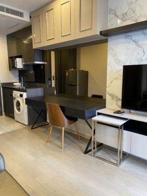 Ashton Asoke Condo for RENT for rent ** Ashton Asoke Rama 9 @25,000 baht/month Call 096-2615656 Very spacious room, 37 sq m.