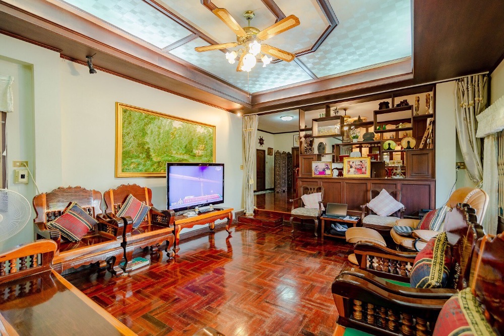 ขายด่วน !!! บ้านและที่ดินสวย อ. หัวหิน จ. ประจวบคีรีขันธ์  พื้นที่รวม 294.4 ตารางวา ราคา 28.5 ลบ. ราคาเจรจาได้ ติตด่อ ปุ้ย 089-920-9893 – รูปที่ 4
