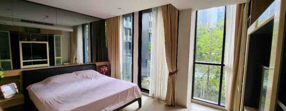 For rent Noble Ploenchit 1 bedroom garden view For rent Noble Ploenchit 1 bedroom garden view