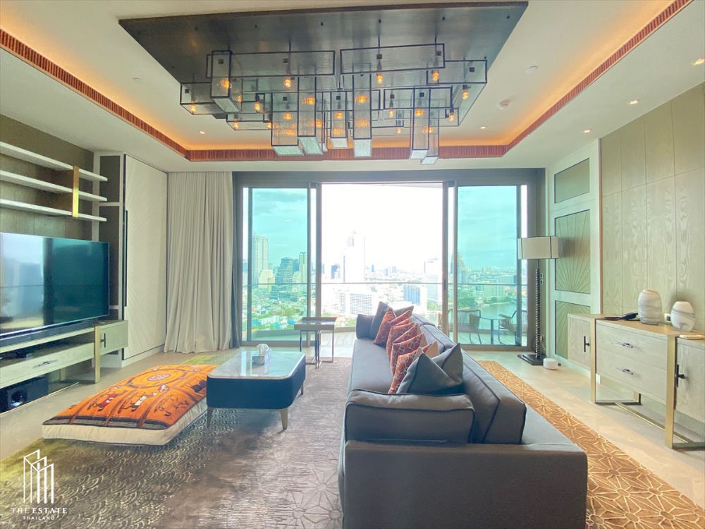 For SALE *The Residences At Mandarin Oriental Bangkok บนชั้นสูงที่ มองเห็นได้หลากหลายทิวทัศน์ ห้องมุม ทิศใต้ @88 MB