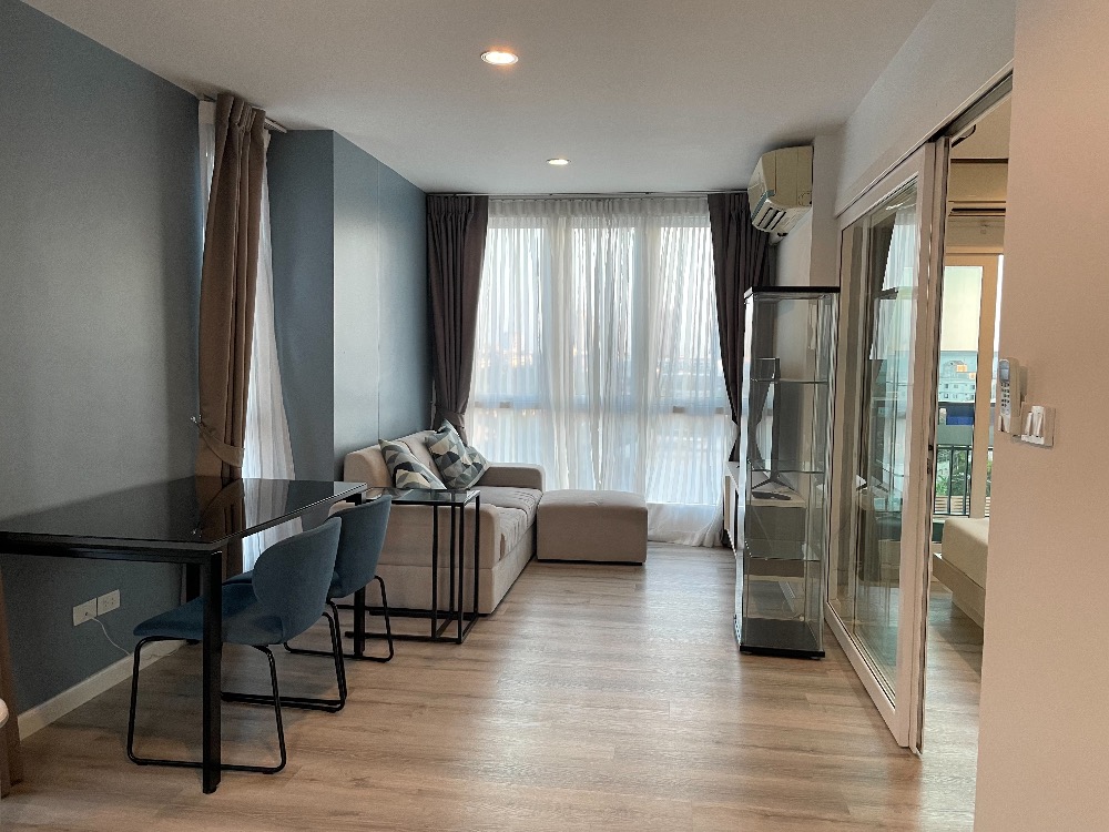 Large corner condo, 40 sqm, 7th floor, good view, fully furnished, built in the whole room With appliances, parking Large corner condo, 40 sqm, 7th floor, good view, fully furnished, built in the whole room With appliances, parking