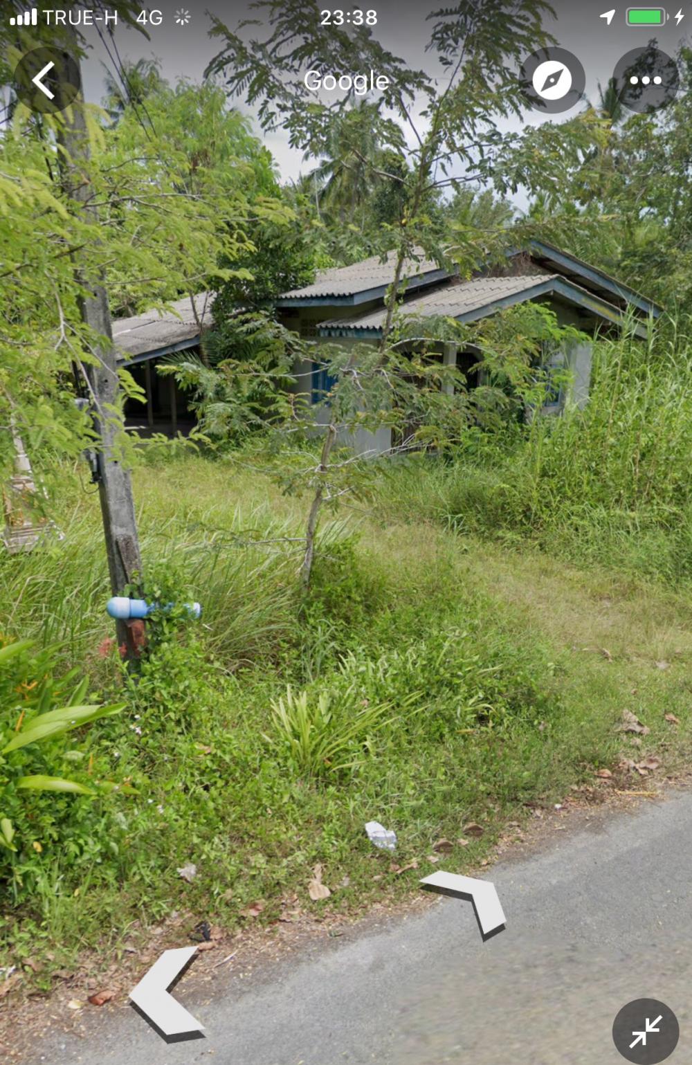 Big house with land 1.2 rai 29 square wa. In front of Wat Samakyaram, Ron Phibun, Nakhon Si Thammarat.
