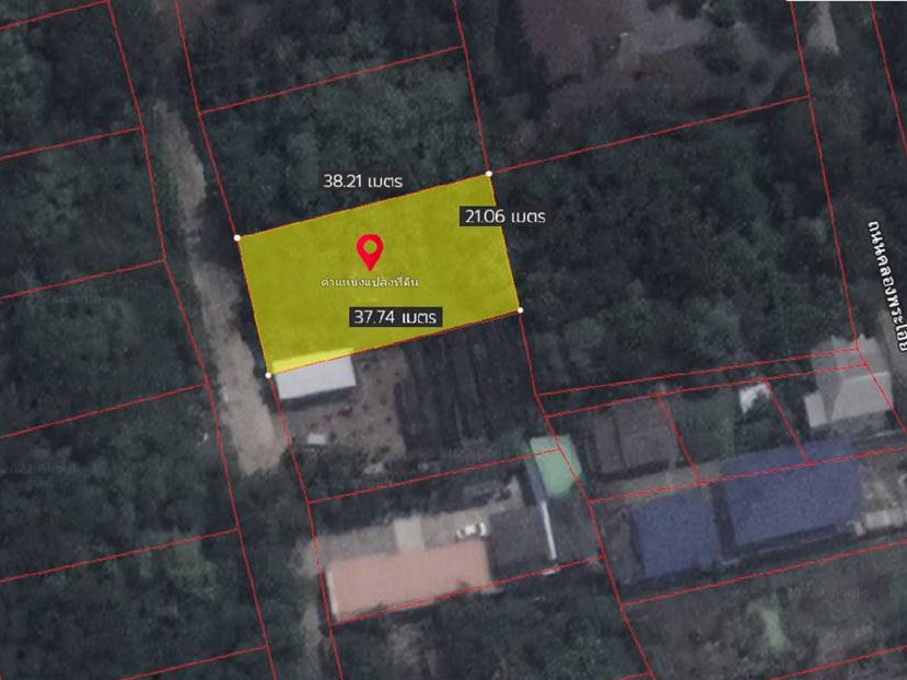 Beautiful plot of land Soi Wat Phrai Fah Best price in the alley Beautiful plot of land Soi Wat Phrai Fah Best price in the alley