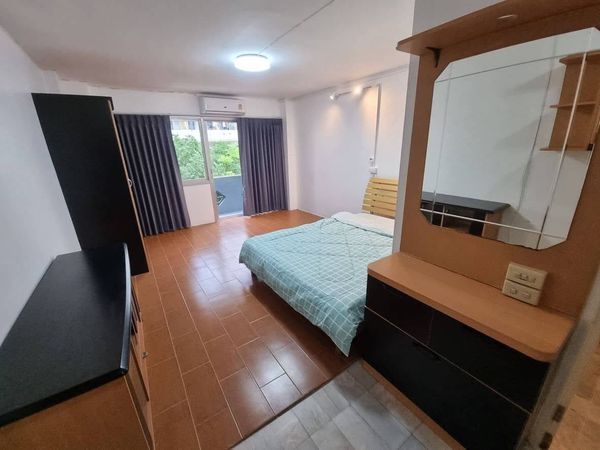  ⭐️ผ่อน 𝟯𝟴𝟬𝟬 บาท/เดือน ⭐️ห้องถูก เฟอร์ครบ 950,000 แฟมมิลี่ปาร์ค สุทธิสาร ลาดพร้าว48