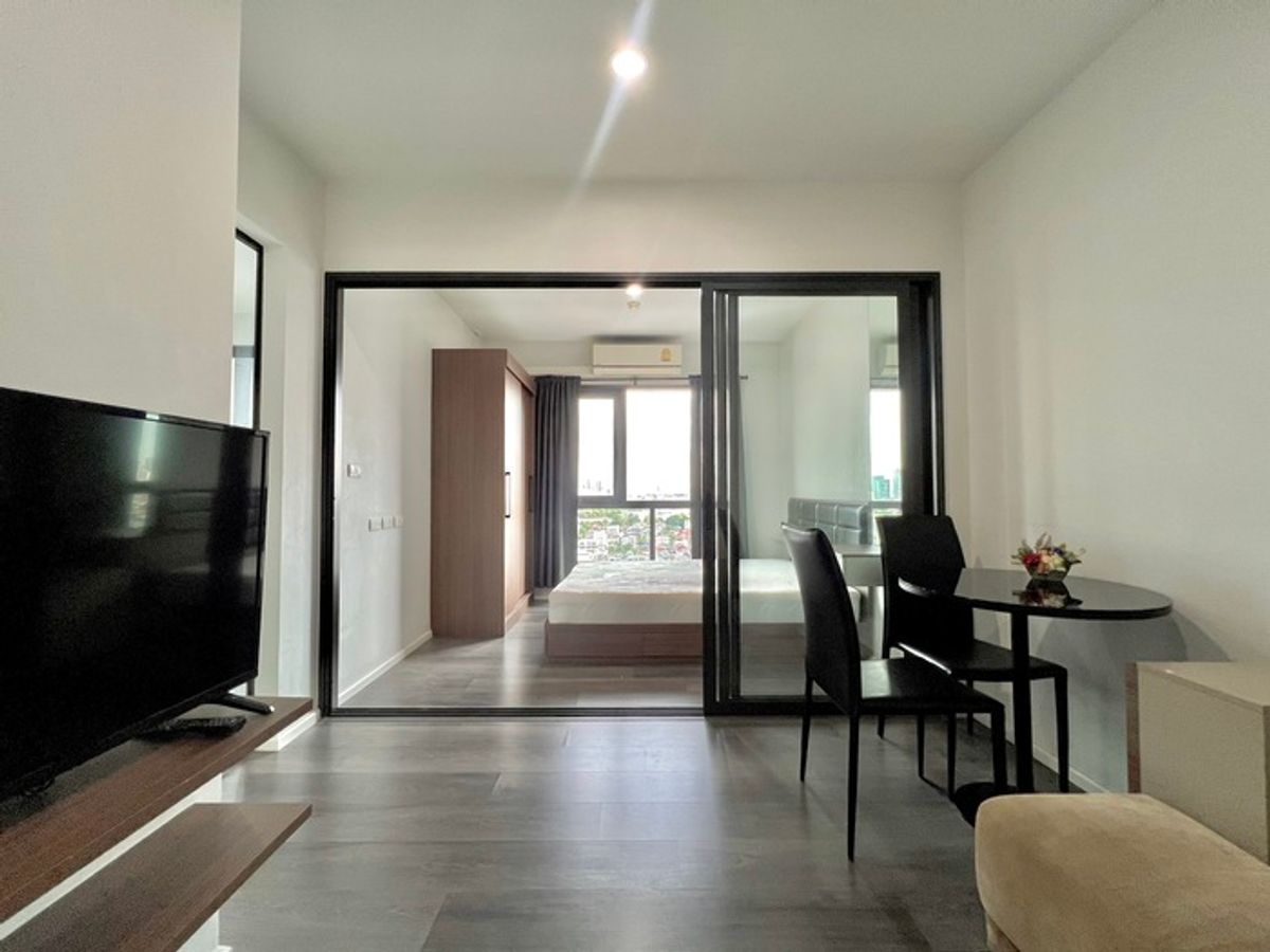 🔥🔥Room for sale with tenant!! Condo The Stage Taopoon Interchange, area 26.64 sq m. (1BED), 18th floor, south side, only 2.45 million!! Interested LINE: @atfirm🔥🔥 🔥🔥Room for sale with tenant!! Condo The Stage Taopoon Interchange, area 26.64 sq m. (1BED), 18th floor, south side, only 2.45 million!! Interested LINE: @atfirm🔥🔥