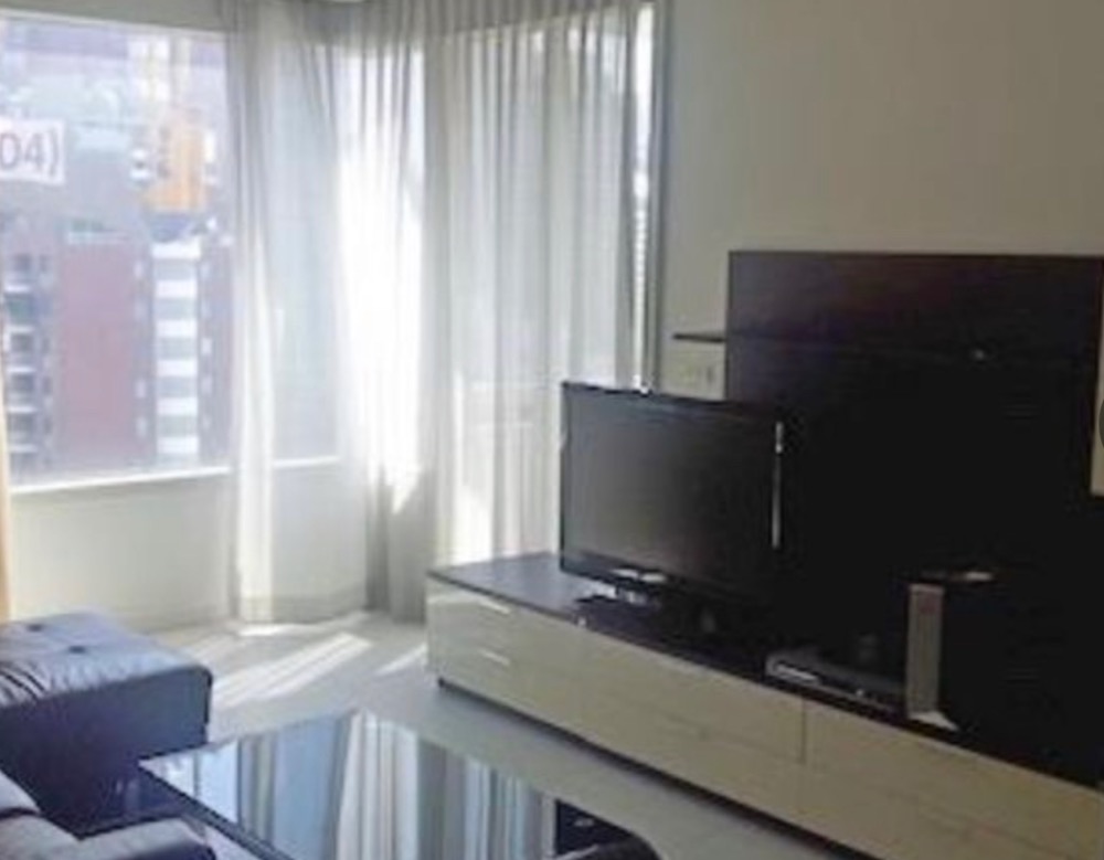 Manhattan Chidlom 2 Bed 2 Bath 88 sq.m. 34,999 B 10 MB Eng 中 日 Please add LINE ID @806qphgn o8415o5483