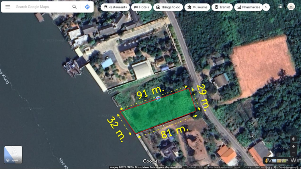 Land 1.5 Rai next to the Mae Klong River, Samut Songkhram, has been filled and made a dam.