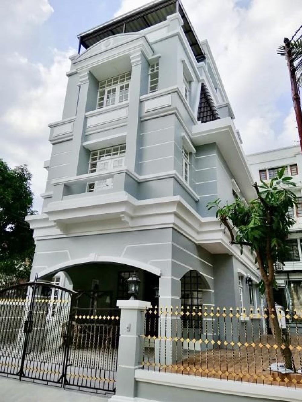 House for rent Tharinee University, Pinklao, near Central 500 meters Boromarajonani 19 Land and Houses Project