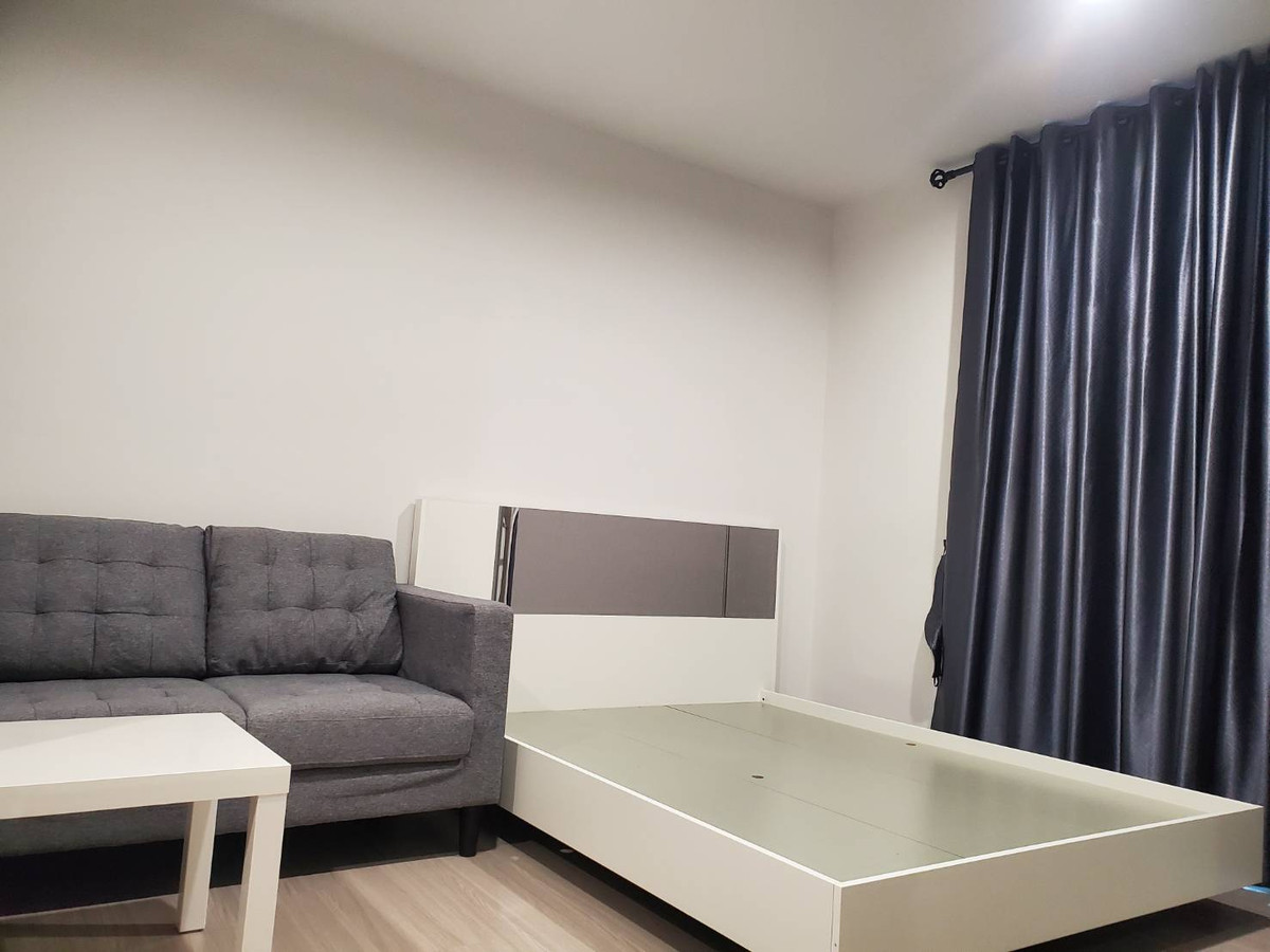 ✨Selling very cheap with tenant!!  Studio room, 1 bathroom, size 26 sq m, 12th floor, Building C, only 2.5 million baht!! //The Parkland Phetkasem 56, near MRT Phasi Charoen, call 065 356 2745 The Toy⭐