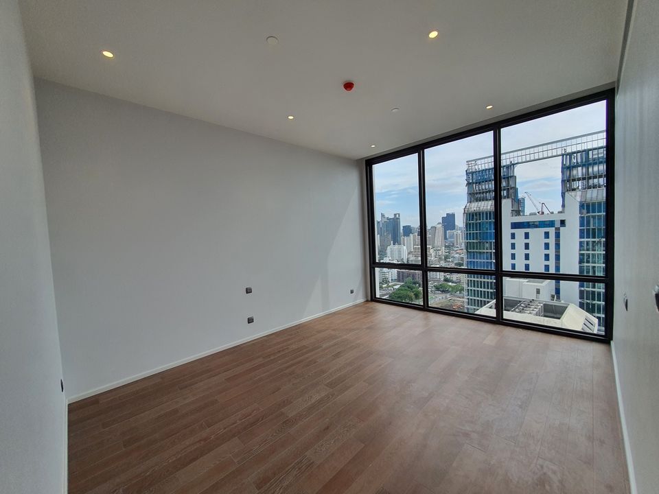 Penthouse unit at Muniq Langsuan 4 Bedrooms For Sale – รูปที่ 4
