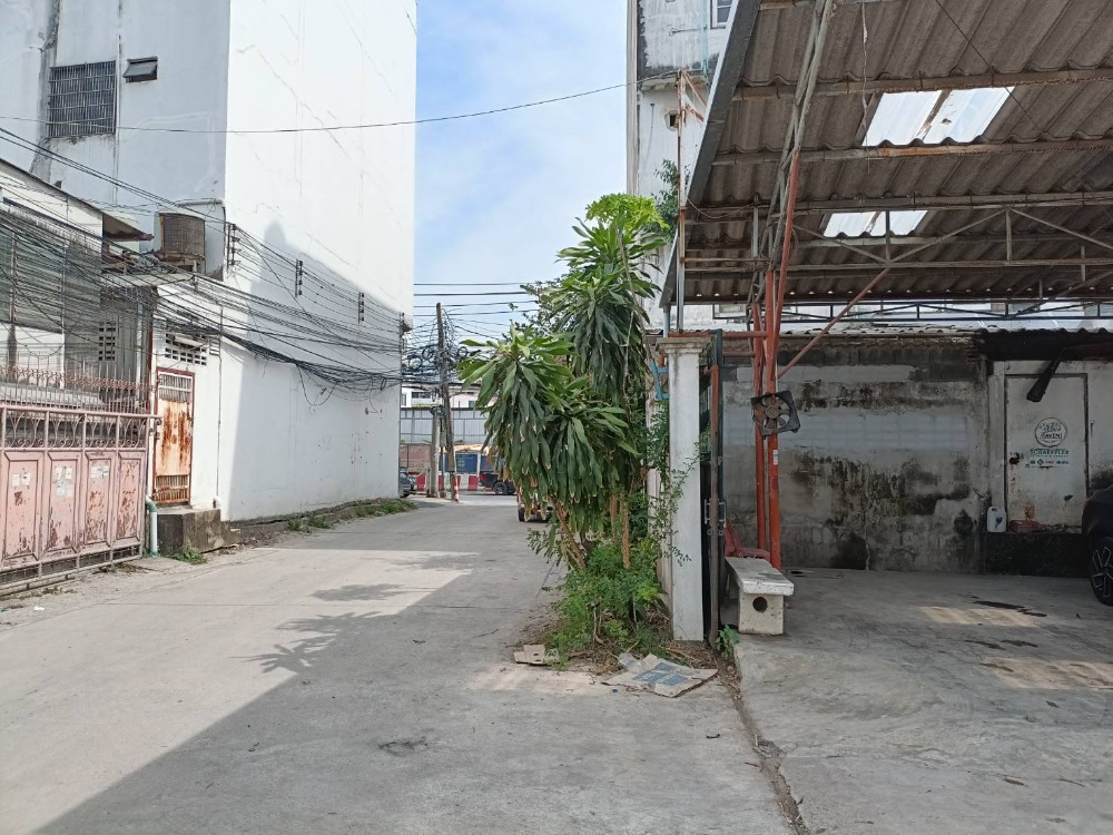 Land for sale 268 square wah in Soi Udomsuk 53. Near the yellow line BTS station, Si Udom station – รูปที่ 3