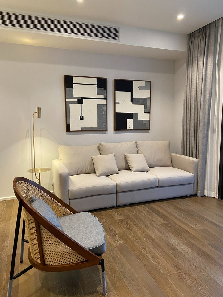 Muniq Langsuan For Rent 2 Bedrooms with Partly Furnished Muniq Langsuan For Rent 2 Bedrooms with Partly Furnished