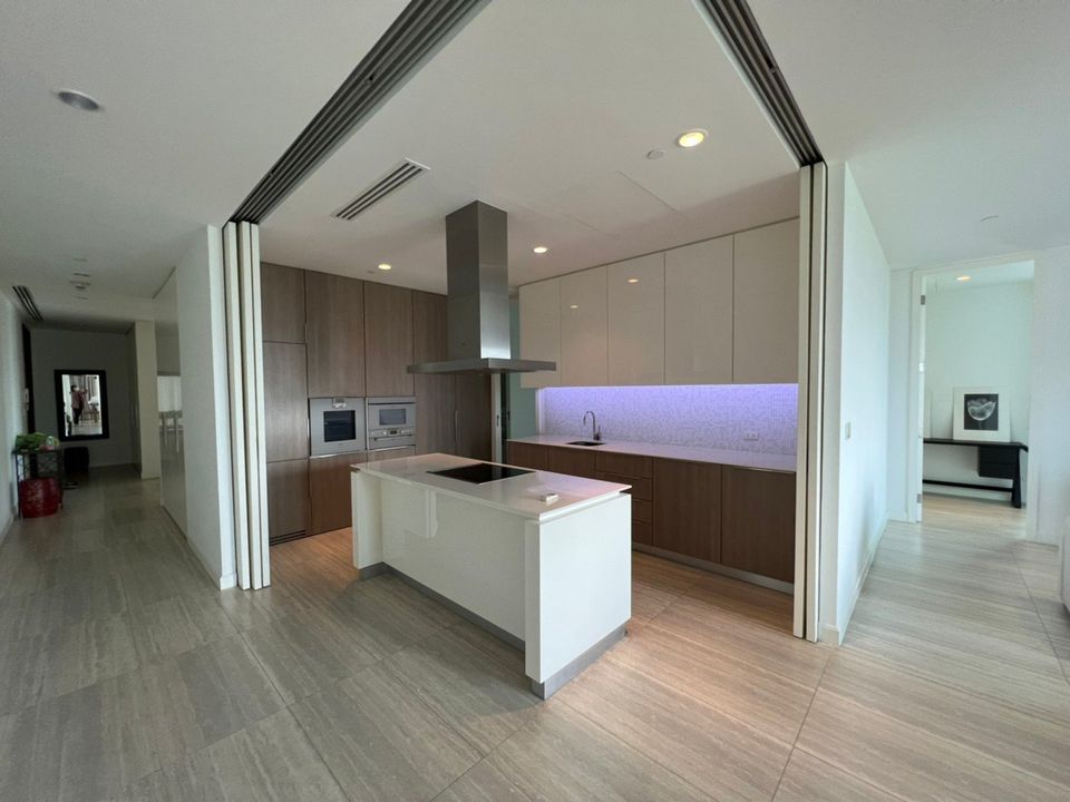 3 Bedrooms For Rent at 185 Rajadamri – รูปที่ 4