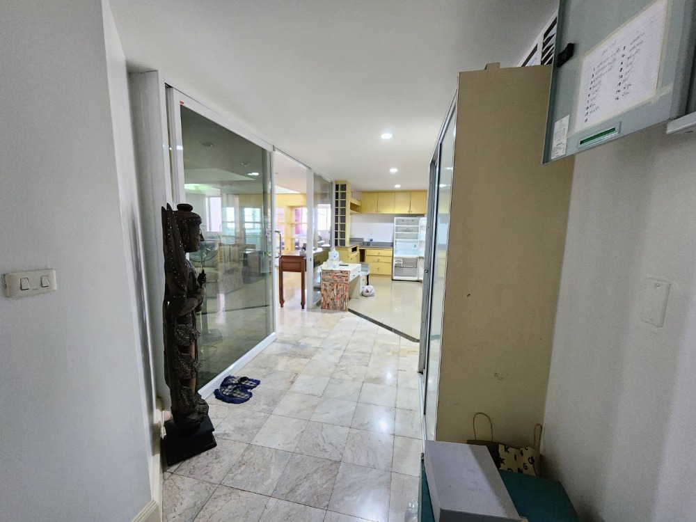 SELL @BTS Ekamai (3 bed 252 sqm) High Floor - 15,500,000 THB – รูปที่ 3