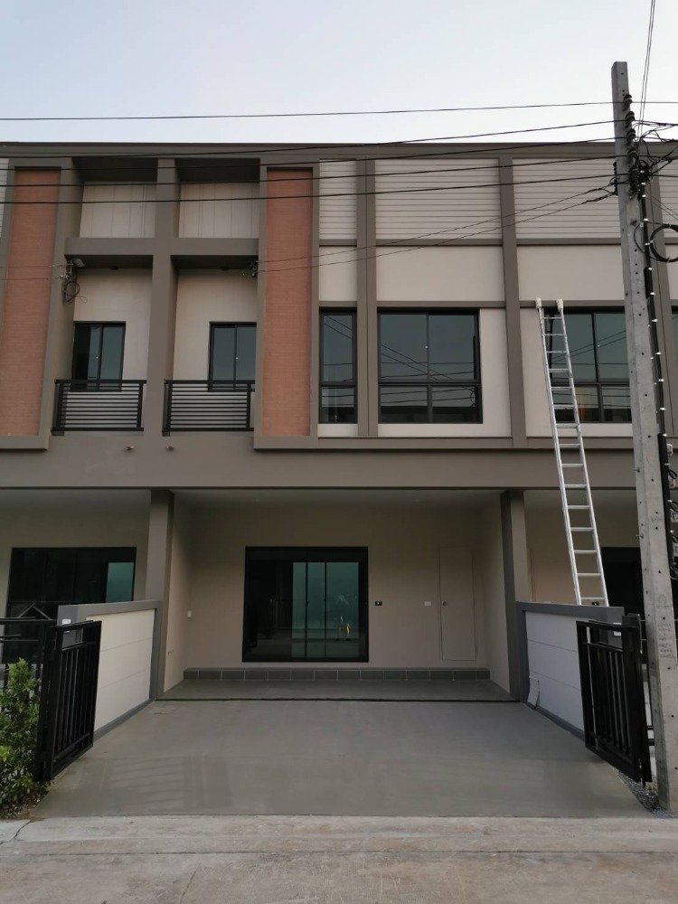 บ้านสวยทำเลศักยภาพ ใกล้ Central Westville – คุ้มกว่านี้ไม่มีอีกแล้ว ในราคาเพียง 3.99 ล้าน!