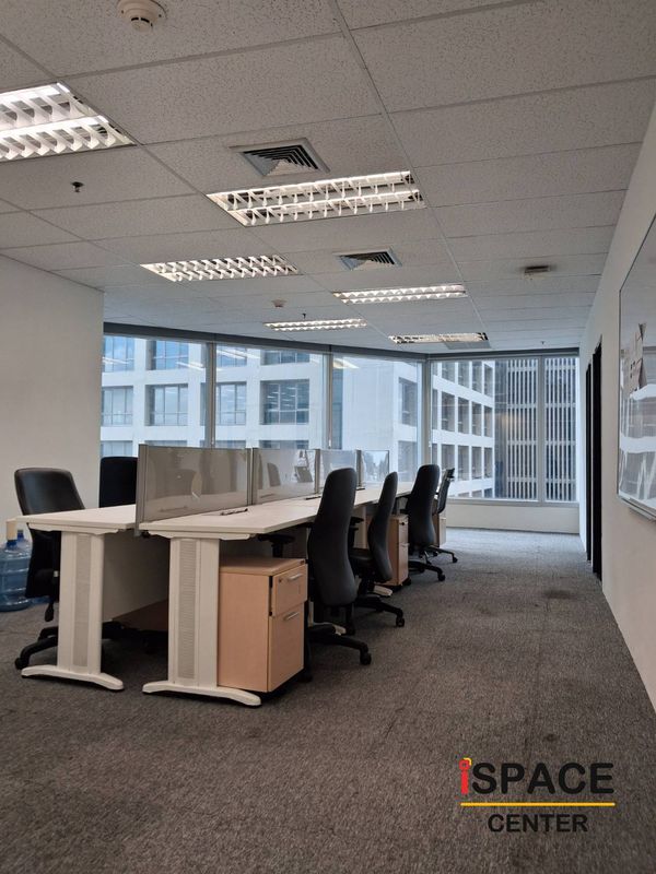 Office Fully Furnished ติด BTS ช่องนนทรี ขนาด 99-1,000 ตร.ม. แบบตกแต่งไว้แล้ว สวยงาม พร้อมเข้าทำงาน มี Rooftop ส่วนกลาง ทั้งห้องประชุม ห้องรับลูกค้า ห้องสันทนาการ ให้ใช้งาน ฟรี 
