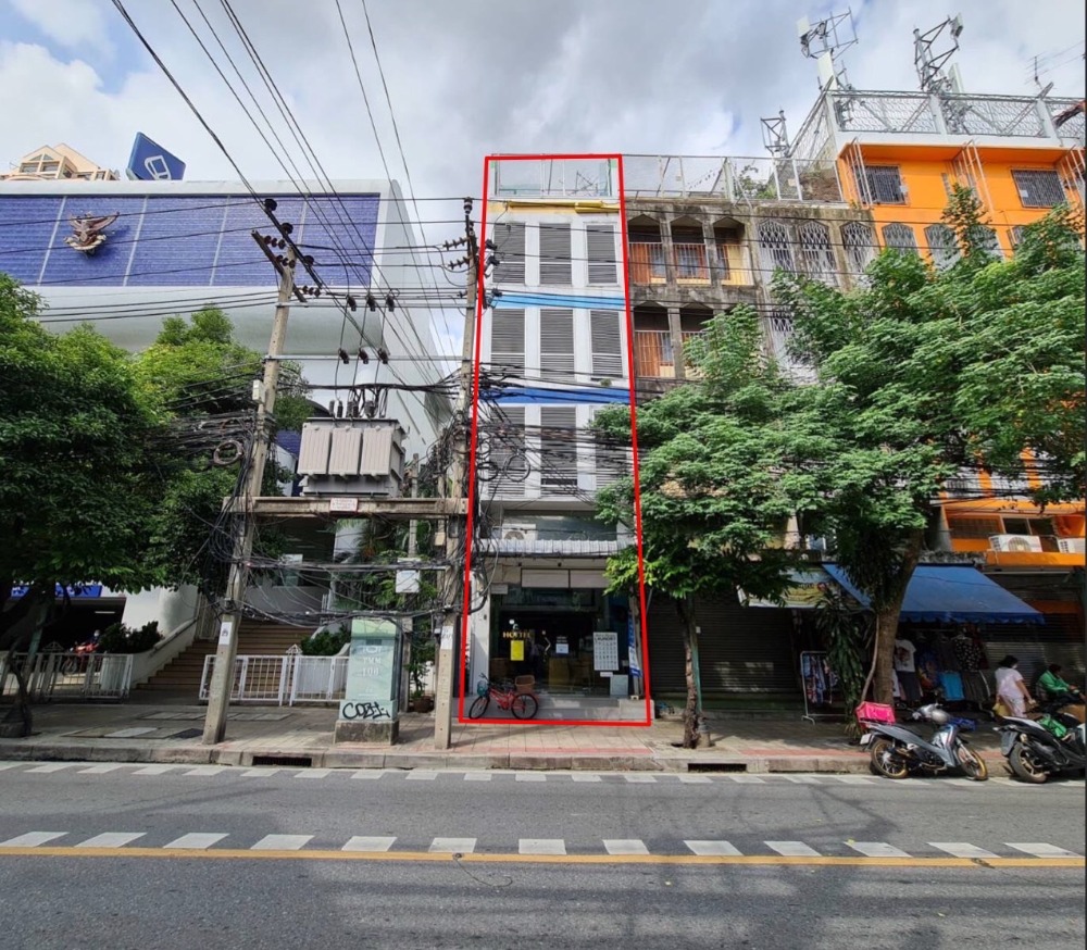 **A golden opportunity to sell commercial buildings, 3 booths, next to Sathorn Road, Soi 3, total area of 49.8 square wa. + Teach business secrets for free!! Sleep tigers eat coffee shops, laundry shops and hostels. **A golden opportunity to sell commercial buildings, 3 booths, next to Sathorn Road, Soi 3, total area of 49.8 square wa. + Teach business secrets for free!! Sleep tigers eat coffee shops, laundry shops and hostels.