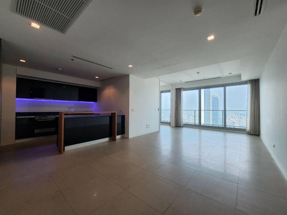 The river, fully furnished, 135 square meters, river view.