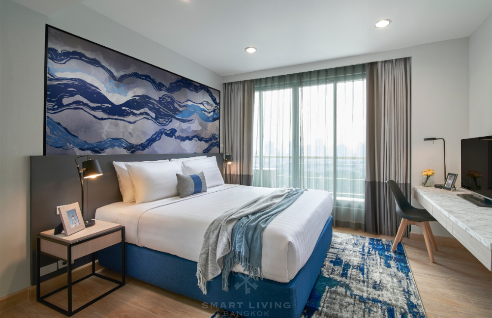Luxury and fully equipped 2bed, close to BTS Asoke and Benjakiti Park, only @70K!