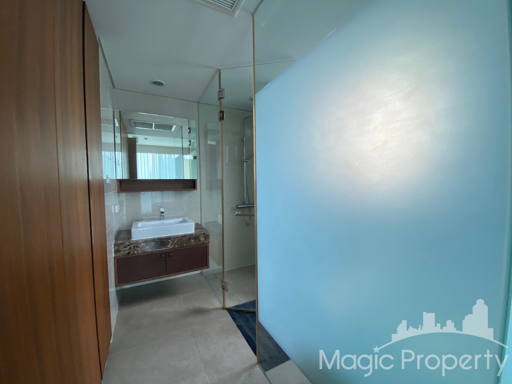 ขายคอนโดมิเนียม 2 ห้องนอน ในไซมิส เทอร์ตี้ ไนน์ เขตวัฒนา กรุงเทพ – รูปที่ 2