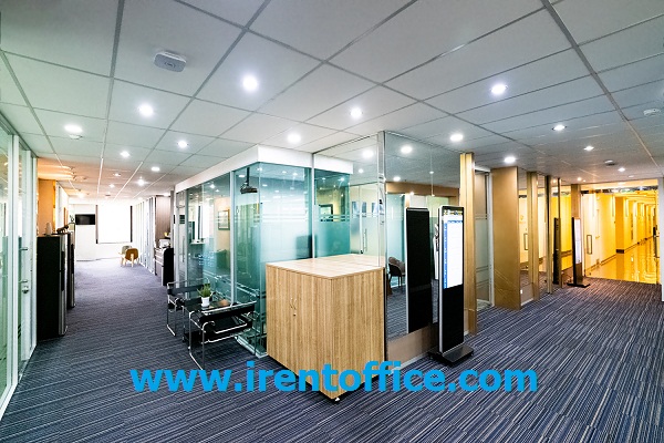 Fully furnished office, Sukhumvit, Emporium Tower, 1 or more employees, BTS Phrom Phong Tel. 025125909, 084-543-4833. www.irentoffice.com Welcome to consign - rent an office - support employees from 1 – รูปที่ 2