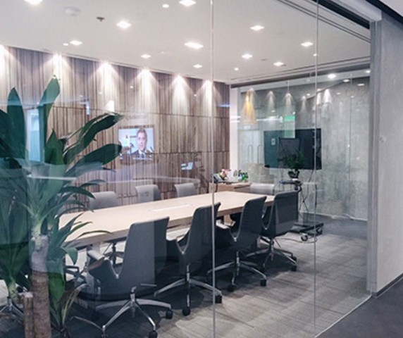 Fully furnished office, Silom, Silom Edge Building, with 1 or more employees, BTS Saladaeng, Tel. 025125909, 084-543-4833. www.irentoffice.com Welcome to accept consignment - rent an office - support staff from 1 person or more, price – รูปที่ 2