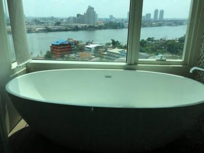 Watermark Chaophraya, 165 sqm. Convenient Three Bedroom Condo for Sale at Watermark chaophraya.