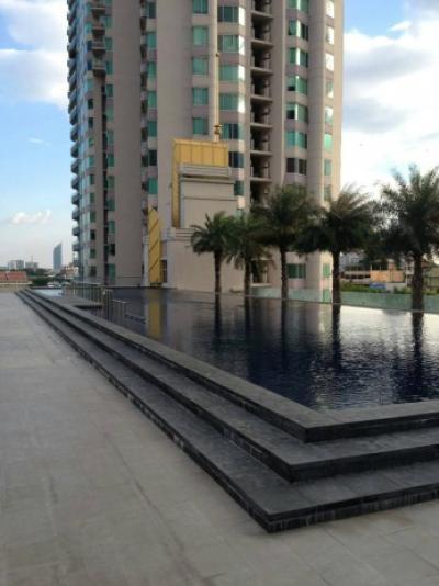Watermark Chaophraya, 165 sqm. Beautiful Renovated, Pool view, Three Bedrooms Condo for Sale at Watermark chaophraya.
