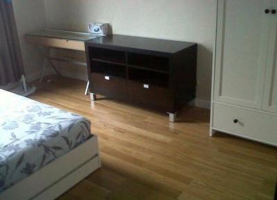 Watermark Chaophraya, 102sqm. Cozy Fully Furnished, Two Bedrooms Condo for Rent at Watermark Chaophraya.