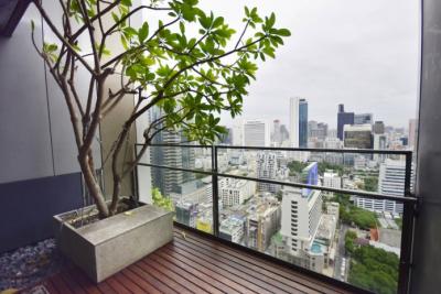 The Met, 96.5 sqm. Beautiful fully furnished, City View,  Two Bedrooms Cndo for Rent/Sale at The Met.